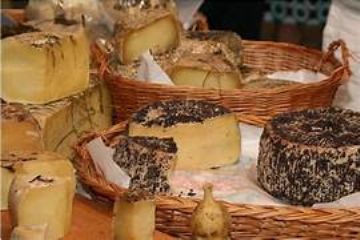 SERATA ENOGASTRONOMICA